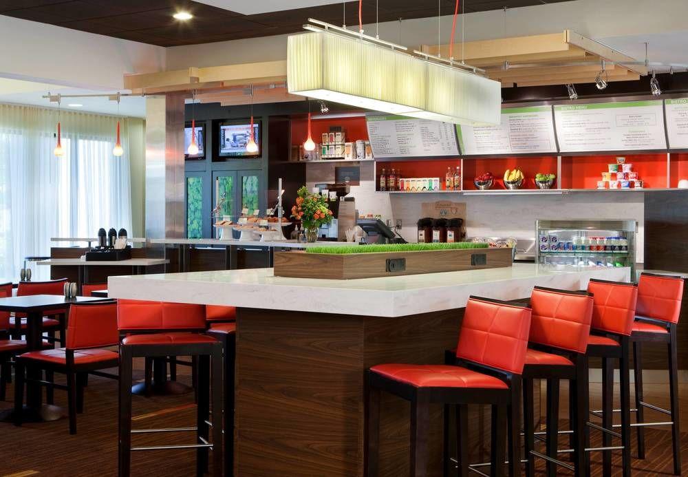 Отель Courtyard By Marriott Baton Rouge Acadian Centre/Lsu Area Экстерьер фото