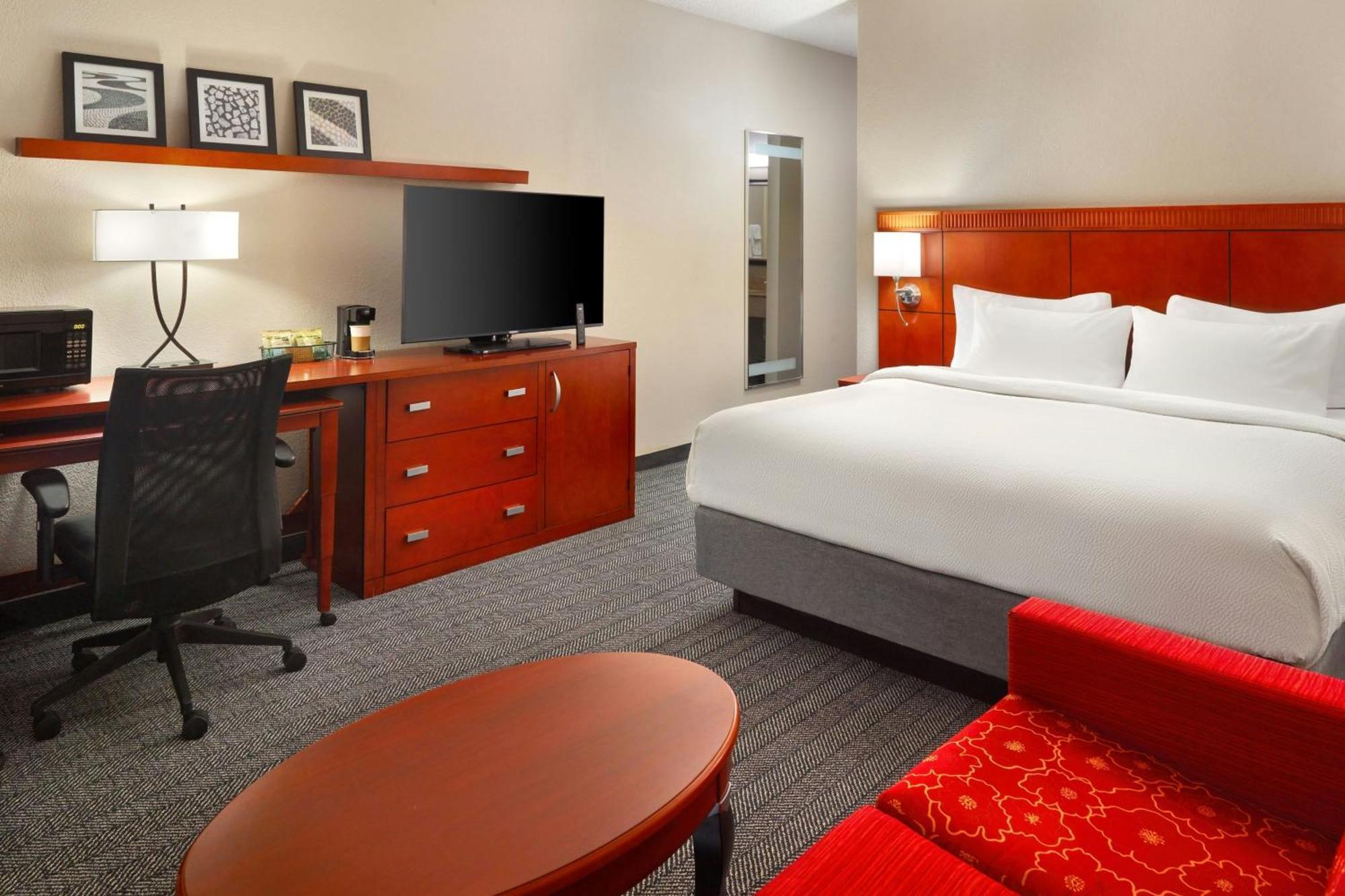 Отель Courtyard By Marriott Baton Rouge Acadian Centre/Lsu Area Экстерьер фото