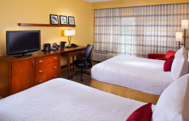Отель Courtyard By Marriott Baton Rouge Acadian Centre/Lsu Area Экстерьер фото